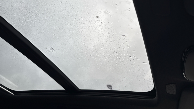 Volvo XC40 2.0 B4P Ultimate Dark 5dr Auto Petrol Estate